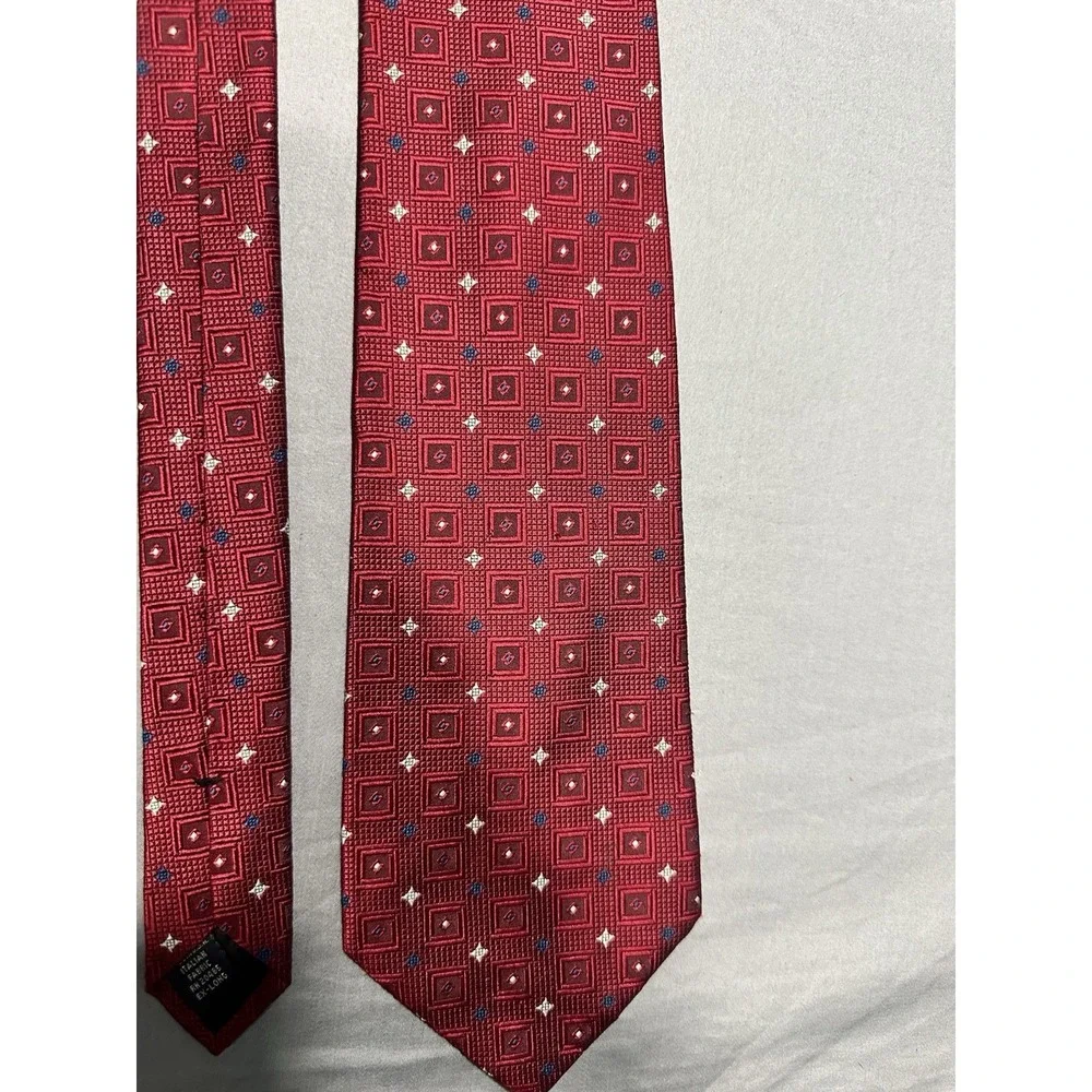 VTG Stafford Executive Red/White/Blue Patriotic‎ Stars Silk Necktie